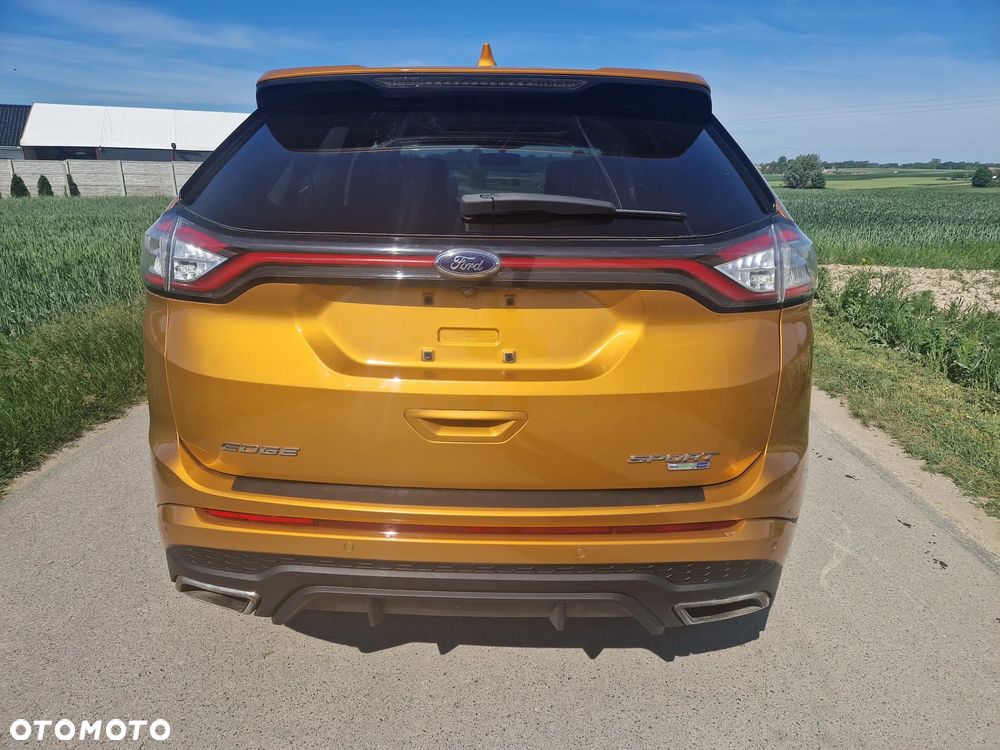 Ford Edge - 8