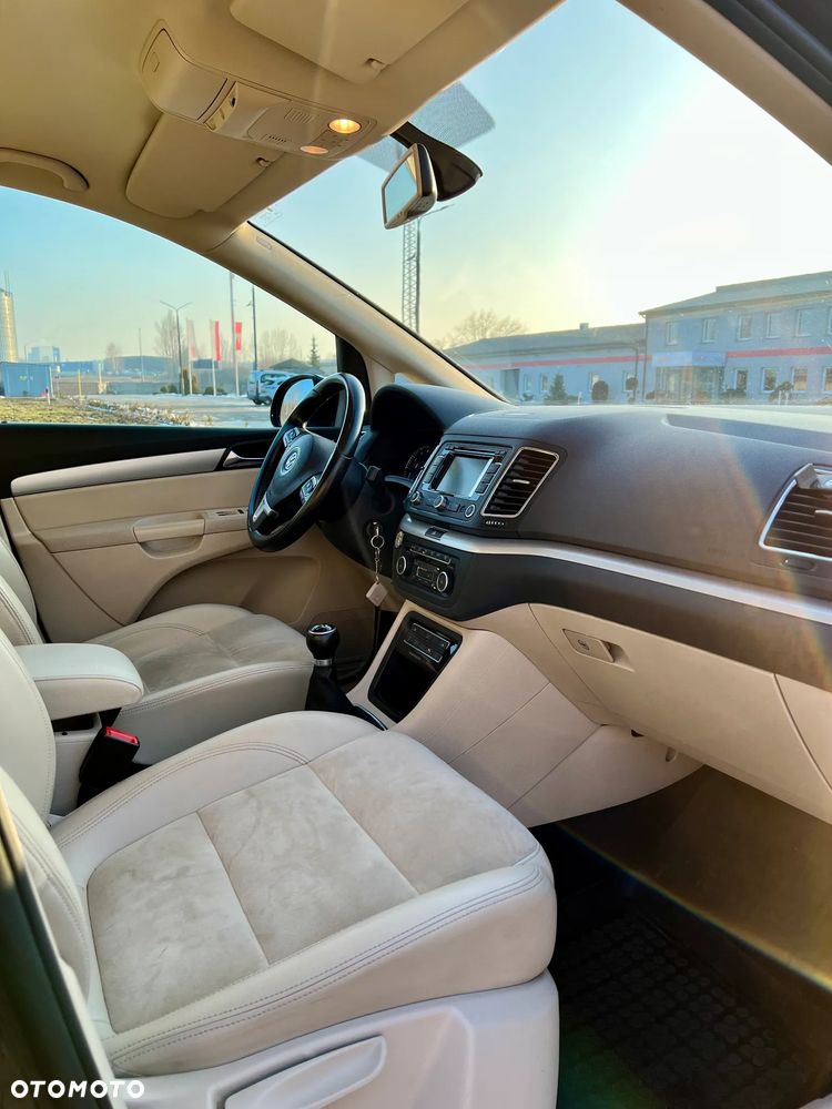 Volkswagen Sharan 1.4 TSI BMT Highline - 12