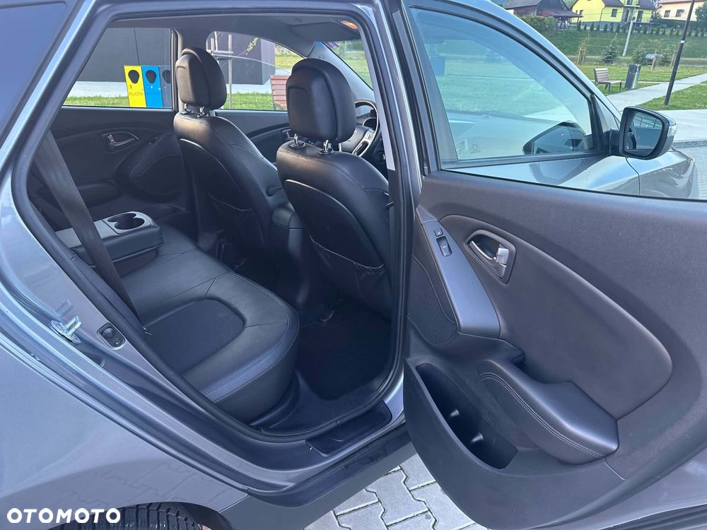 Hyundai ix35 2.0 CRDi 4WD Fifa World Cup Silver Edition - 15
