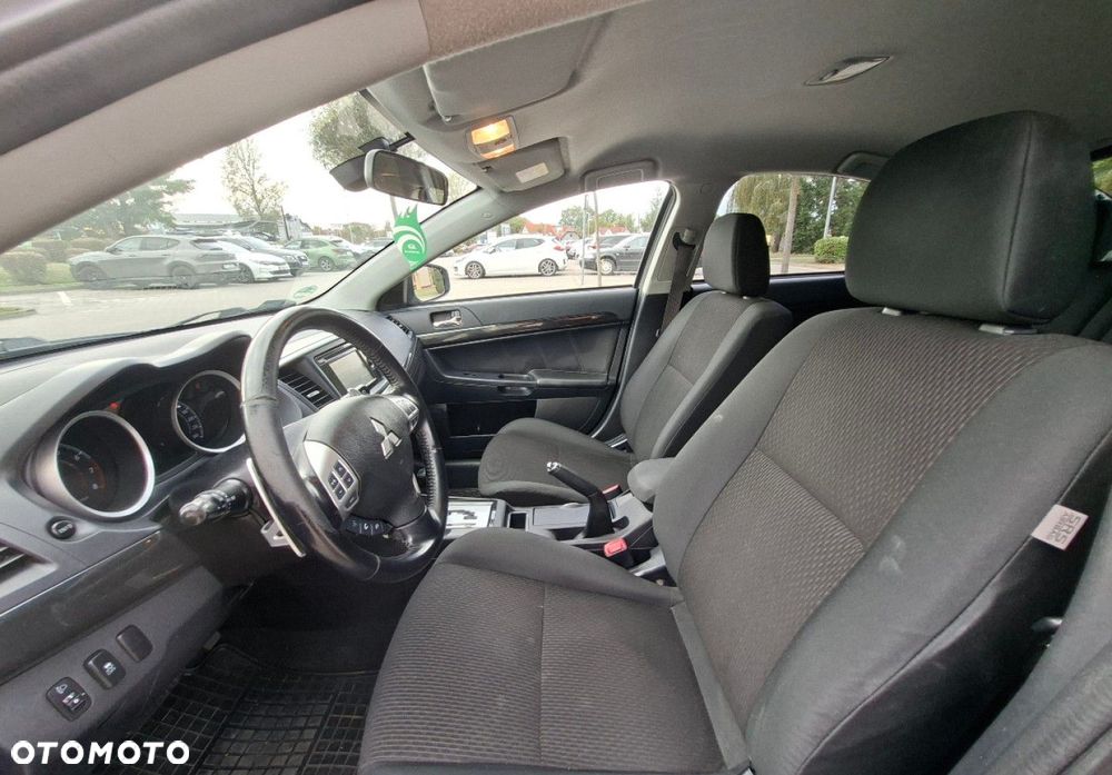 Mitsubishi Lancer - 19