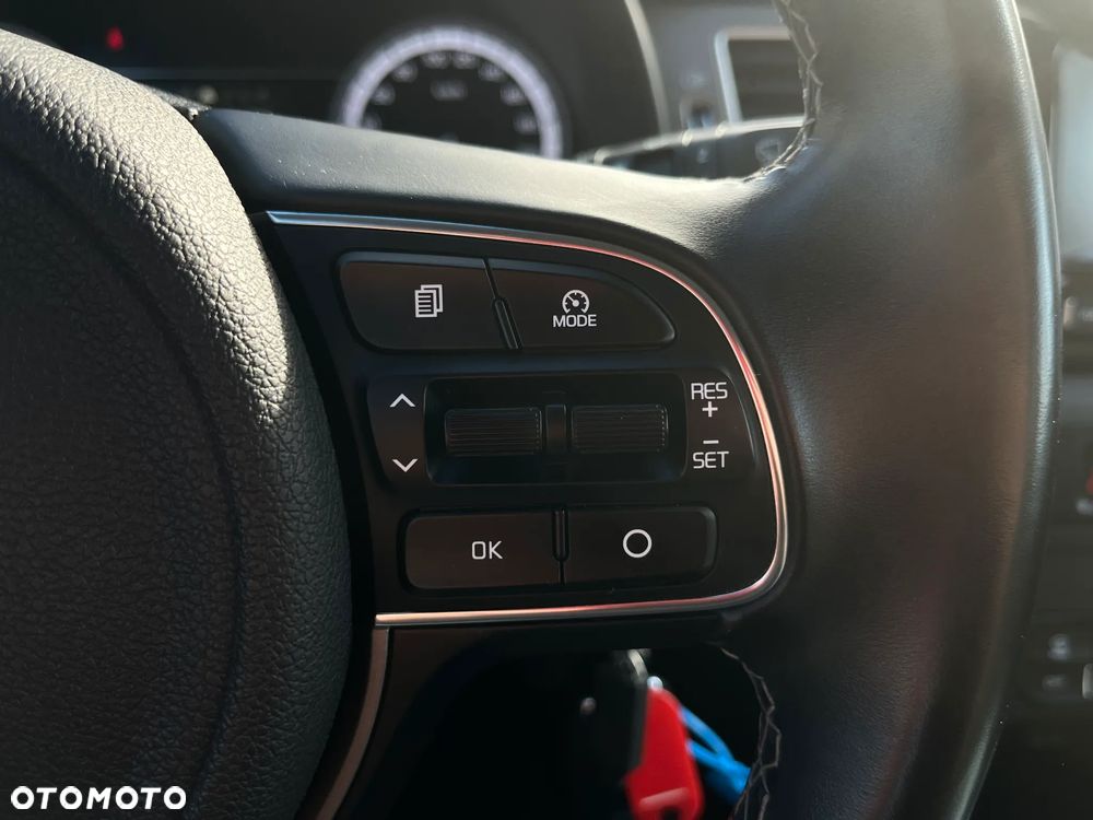 Kia Niro 1.6 GDI Hybrid M - 16