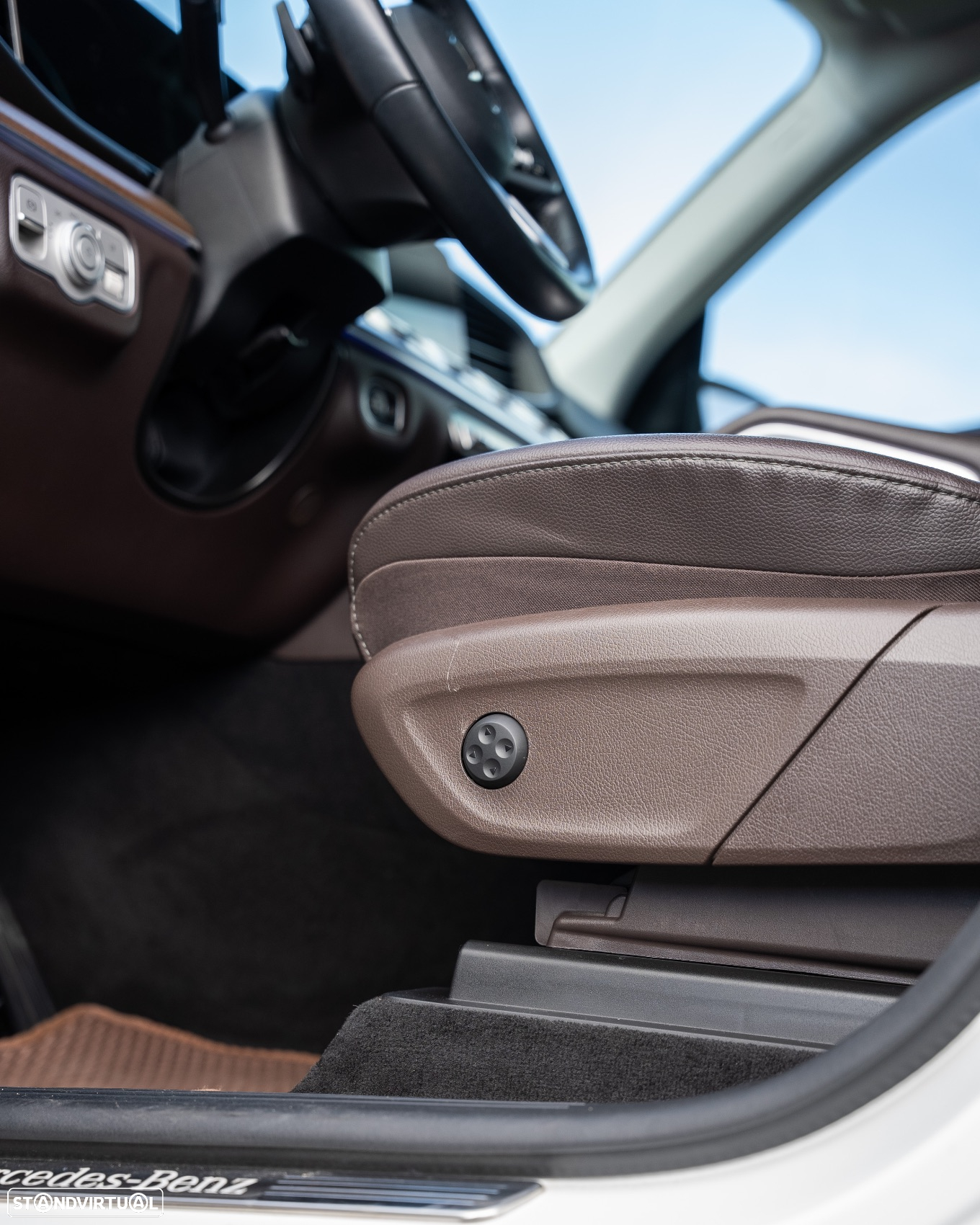Mercedes-Benz GLE 300 d 4Matic - 17