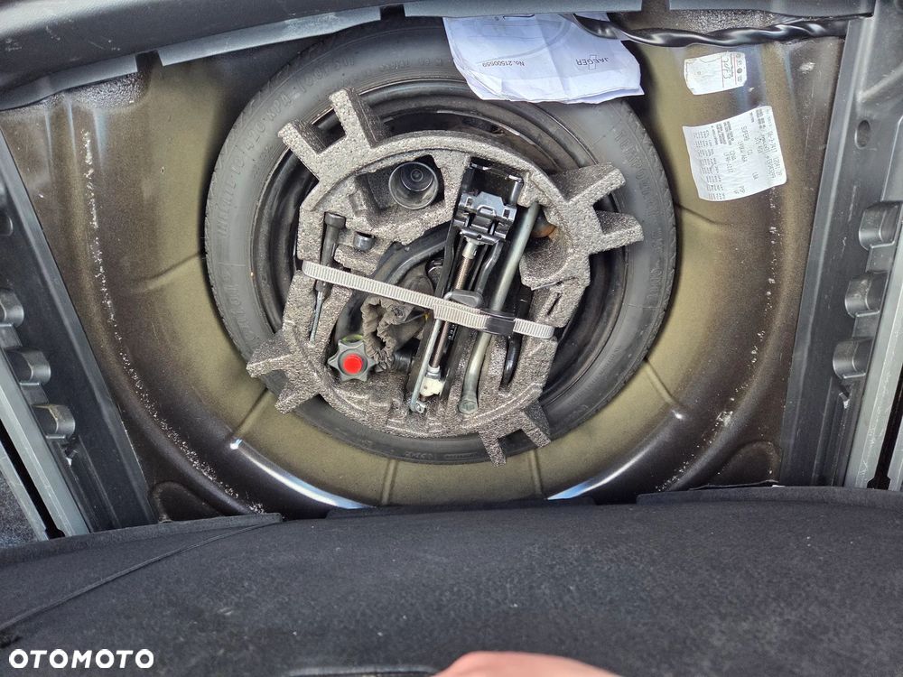 Skoda Superb Combi 3.6 V6 4x4 DSG L&K - 27