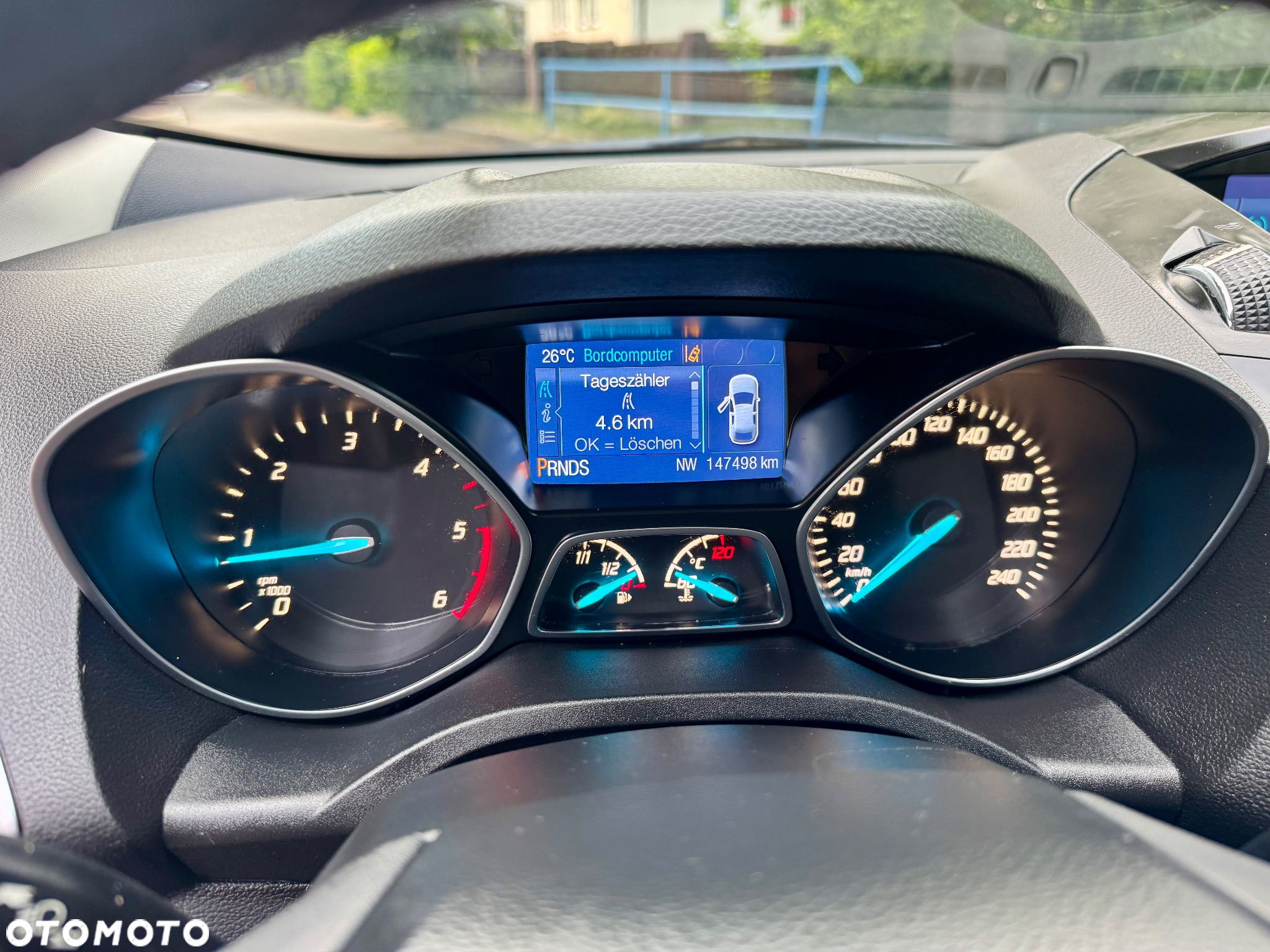 Ford Kuga - 10