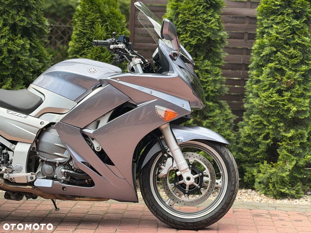 Yamaha FJR - 10