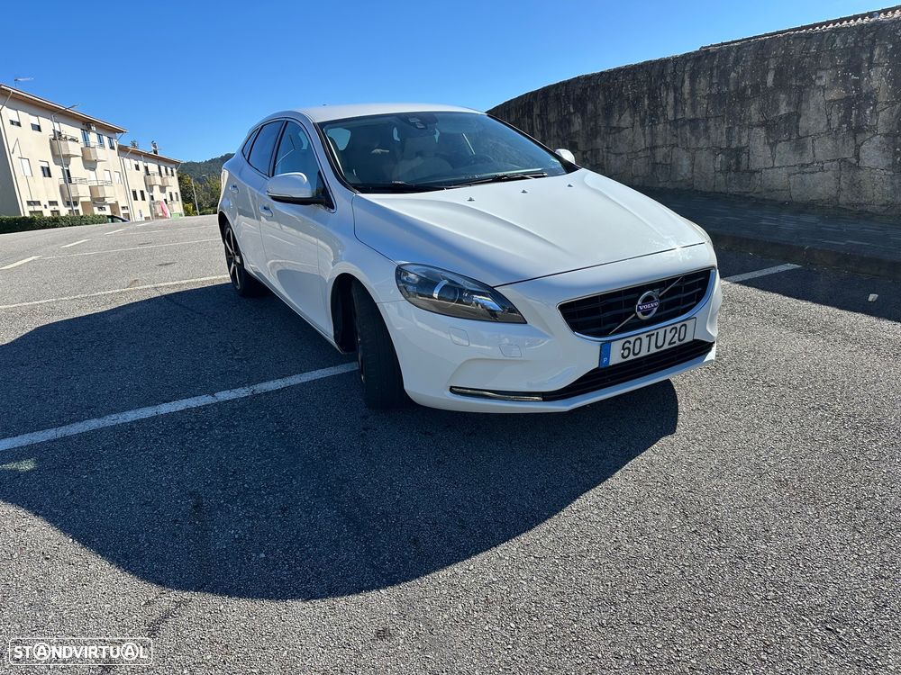 Volvo V40 D2 Momentum - 11