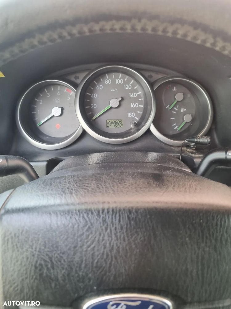 Ford Ranger XLT - 13