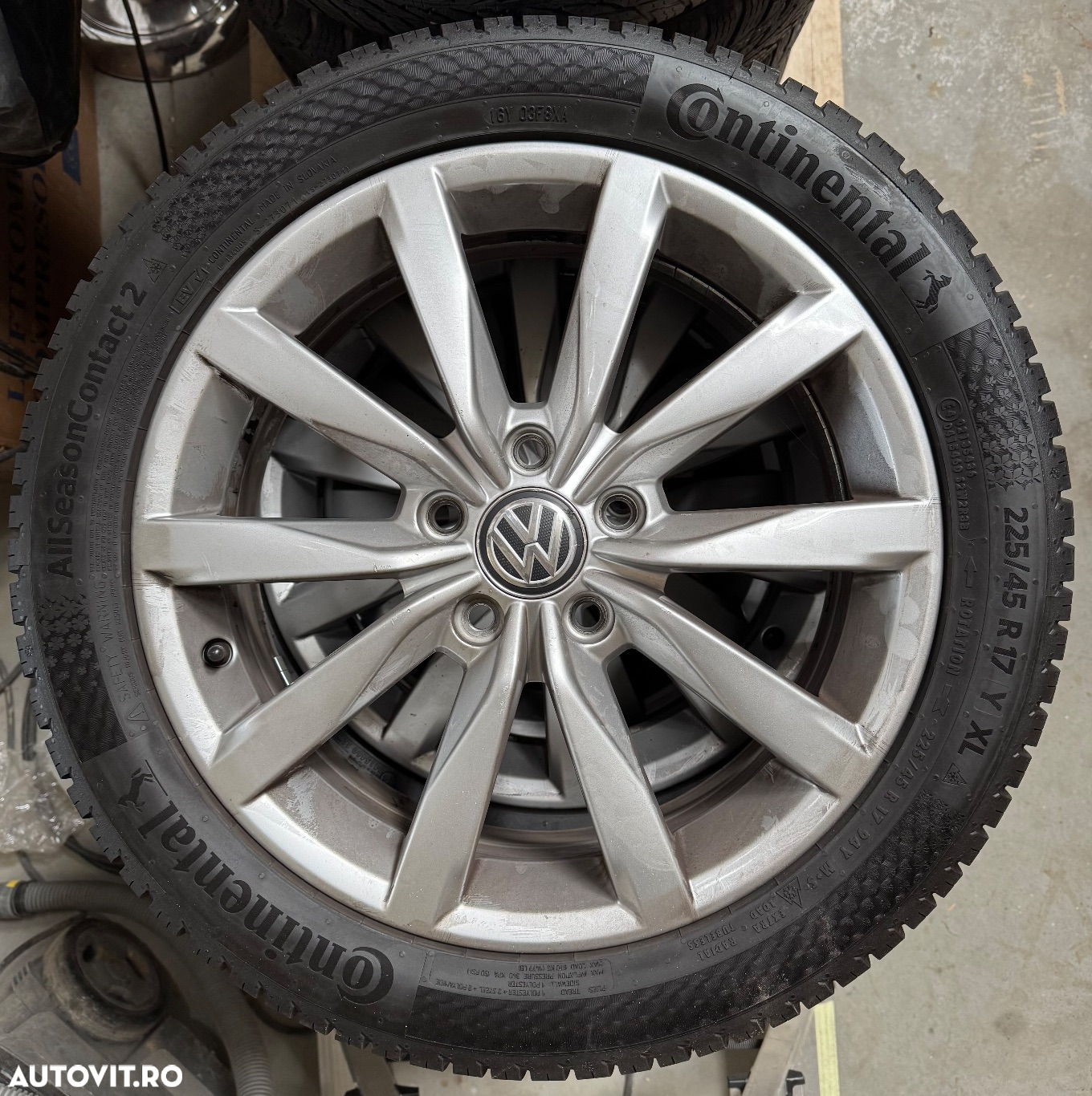 Volkswagen Golf 2.0 DPF GTD - 15