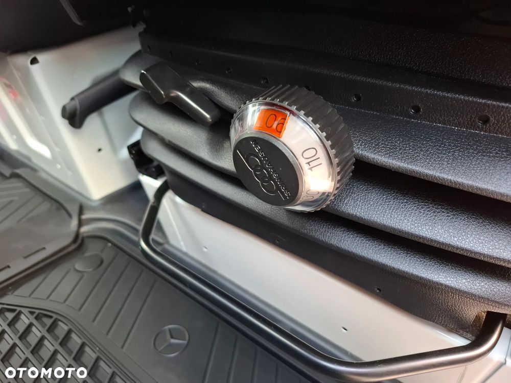 Mercedes-Benz Sprinter 319 CDI Podwozie 4325 mm - Kontener 8 EP z windą Dholandia - 25