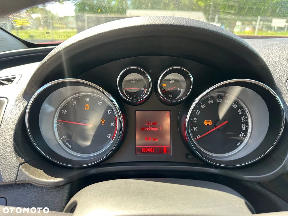Opel Insignia - 13