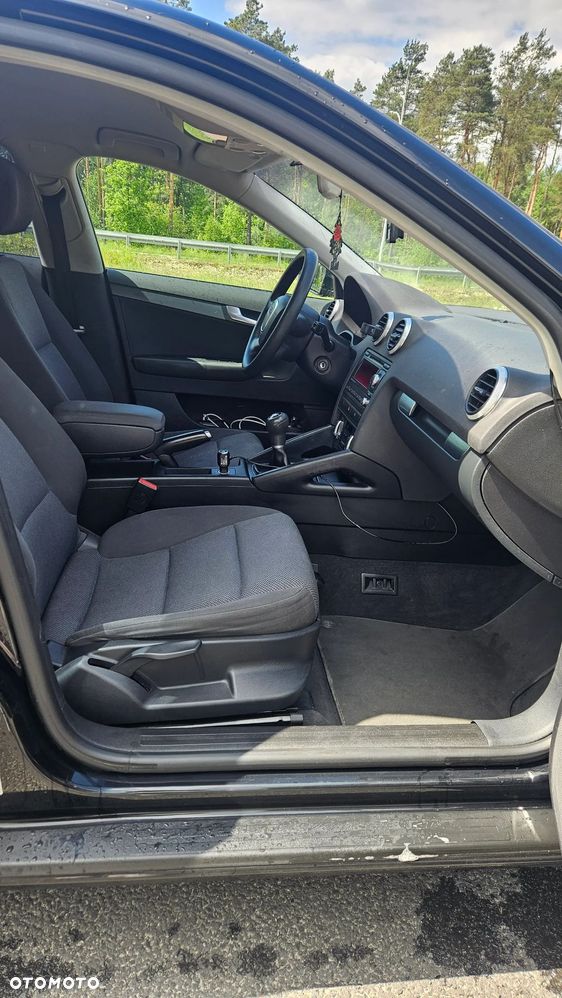 Audi A3 Sportback 1.6 Attraction - 10