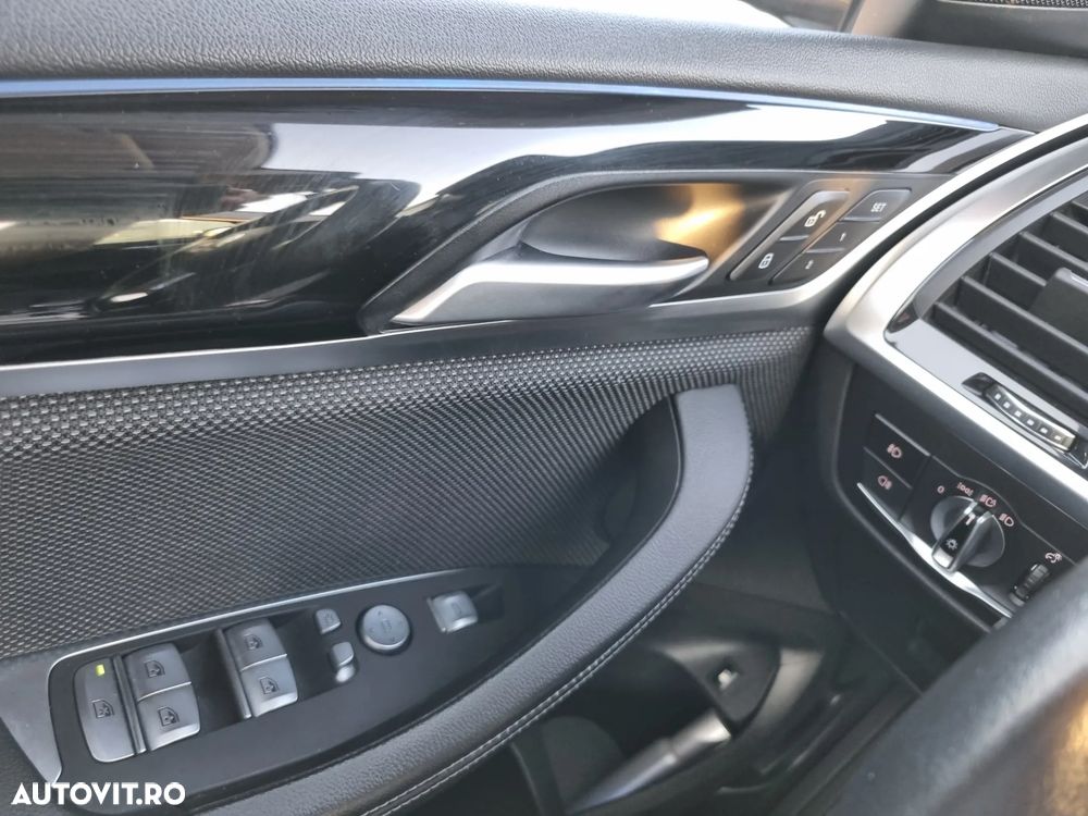 BMW X3 xDrive30e AT PHEV - 14
