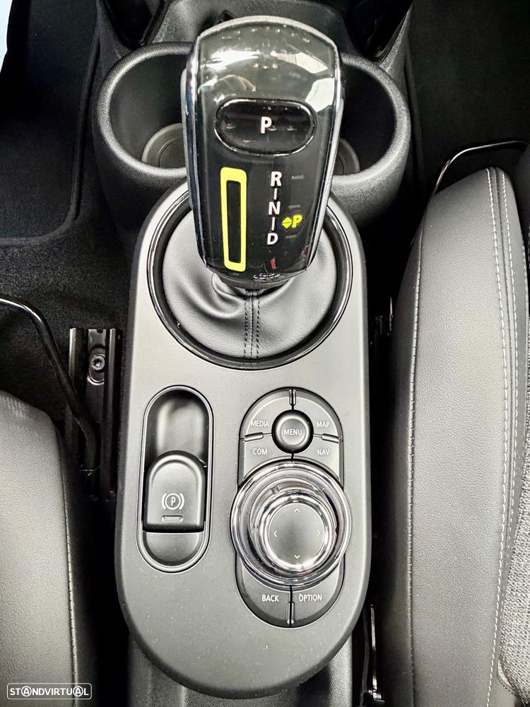 MINI 3 Portas Cooper E Classic - 12