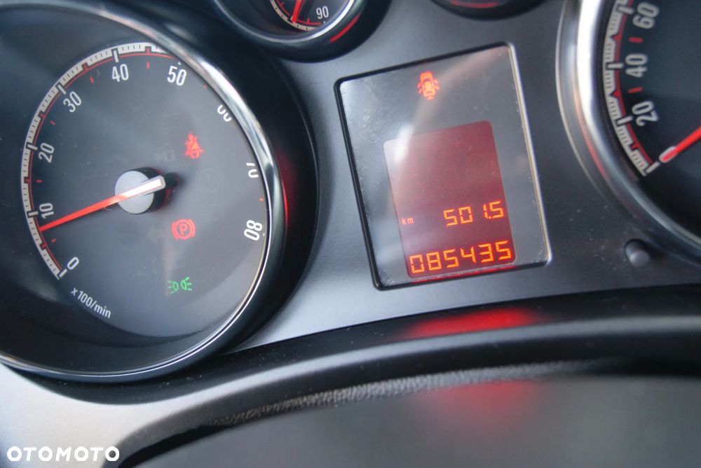 Opel Meriva 1.4 Essentia - 33