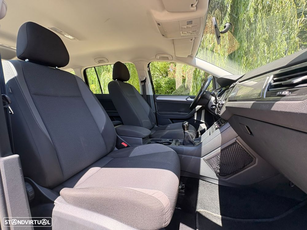 VW Touran 1.6 TDI SCR Join - 32