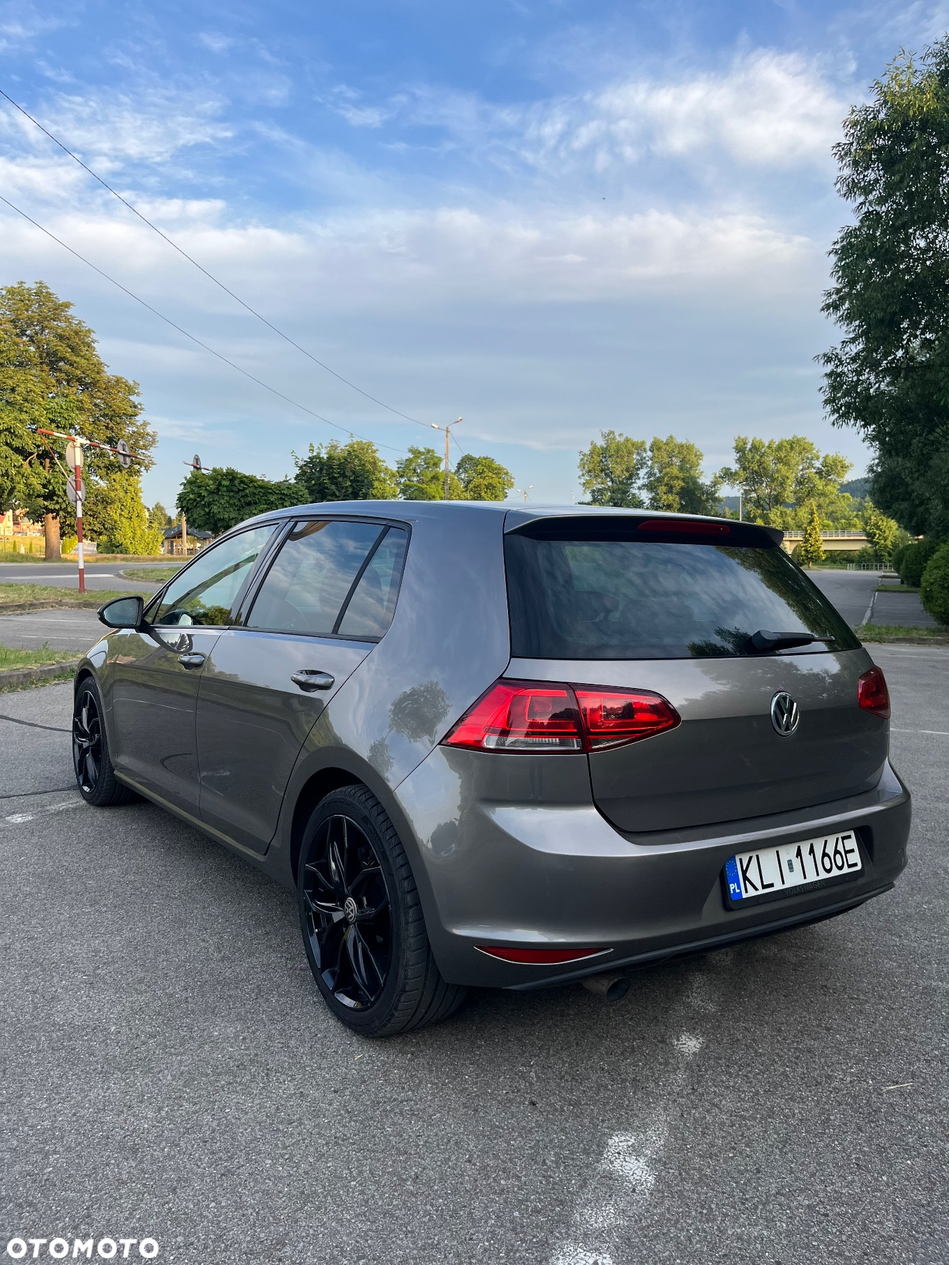 Volkswagen Golf VII 1.6 TDI BMT Highline DSG - 9