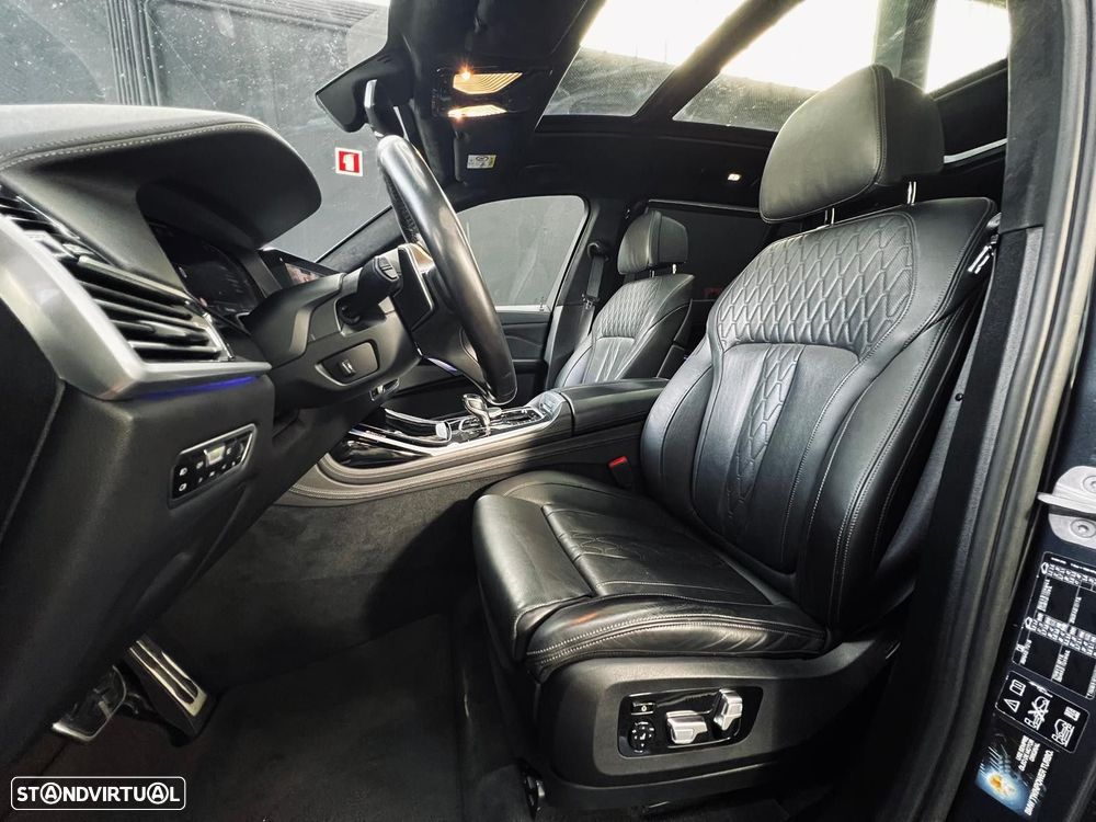 BMW X7 40 d xDrive Pack M - 27