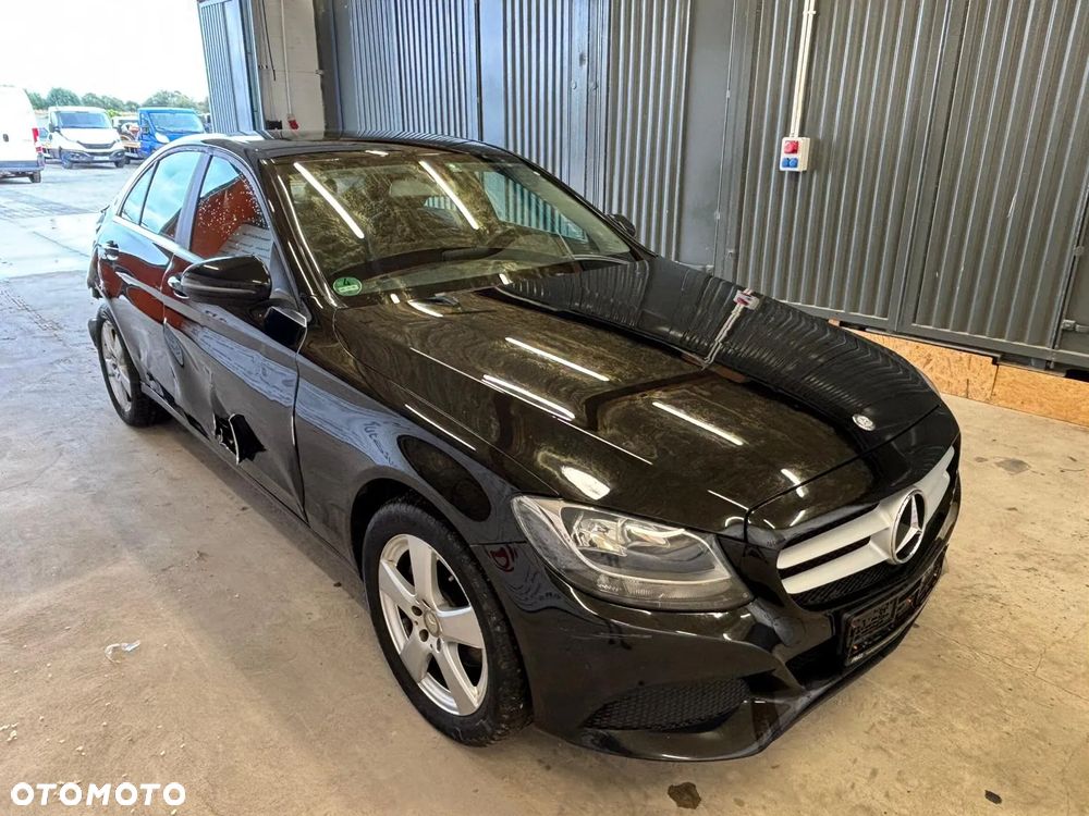 Mercedes-Benz Klasa C 220 d 4Matic 7G-TRONIC Avantgarde - 2