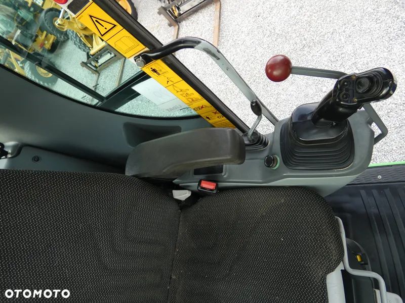 Liebherr A910 Compact / Z Niemiec / Super Stan / BEZ DPF / 2 Łyżki / - 18