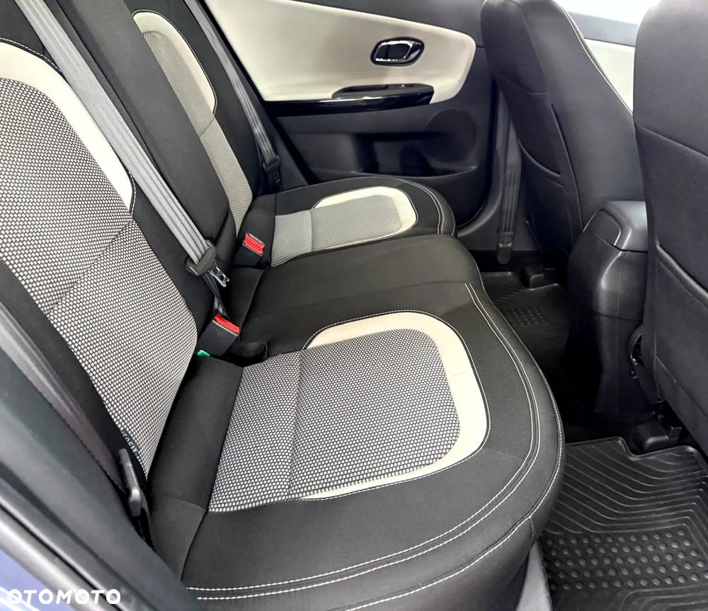 Kia Ceed 1.6 CRDi 128 Platinum Edition - 25