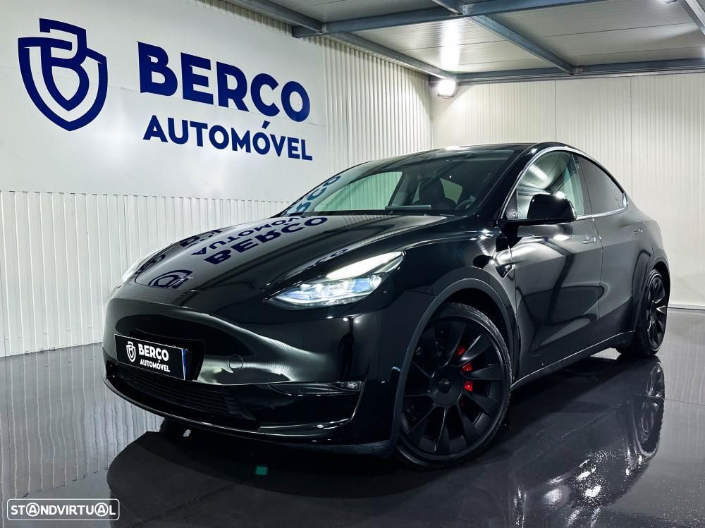 Tesla Model Y Performance Dual Motor AWD - 2