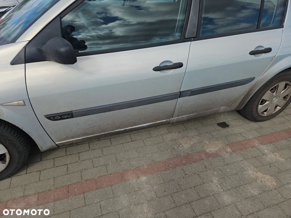 Renault Megane 1.6 Confort Authentique - 6
