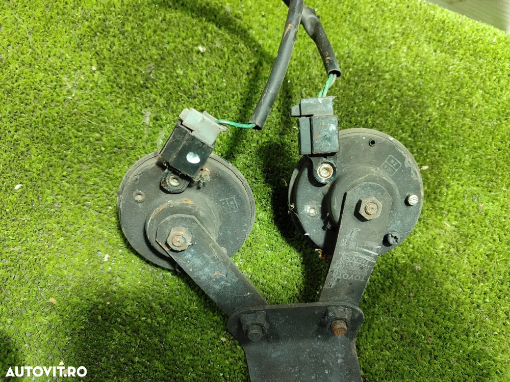 INCUIETOARE CAPOTA TOYOTA AVENSIS 2.0 DIESEL 2015 COD OEM 23208 / 2012-2018 - 7