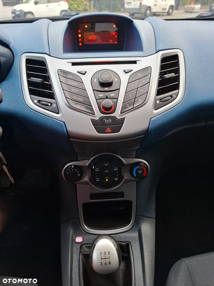 Ford Fiesta 1.25 Titanium - 12