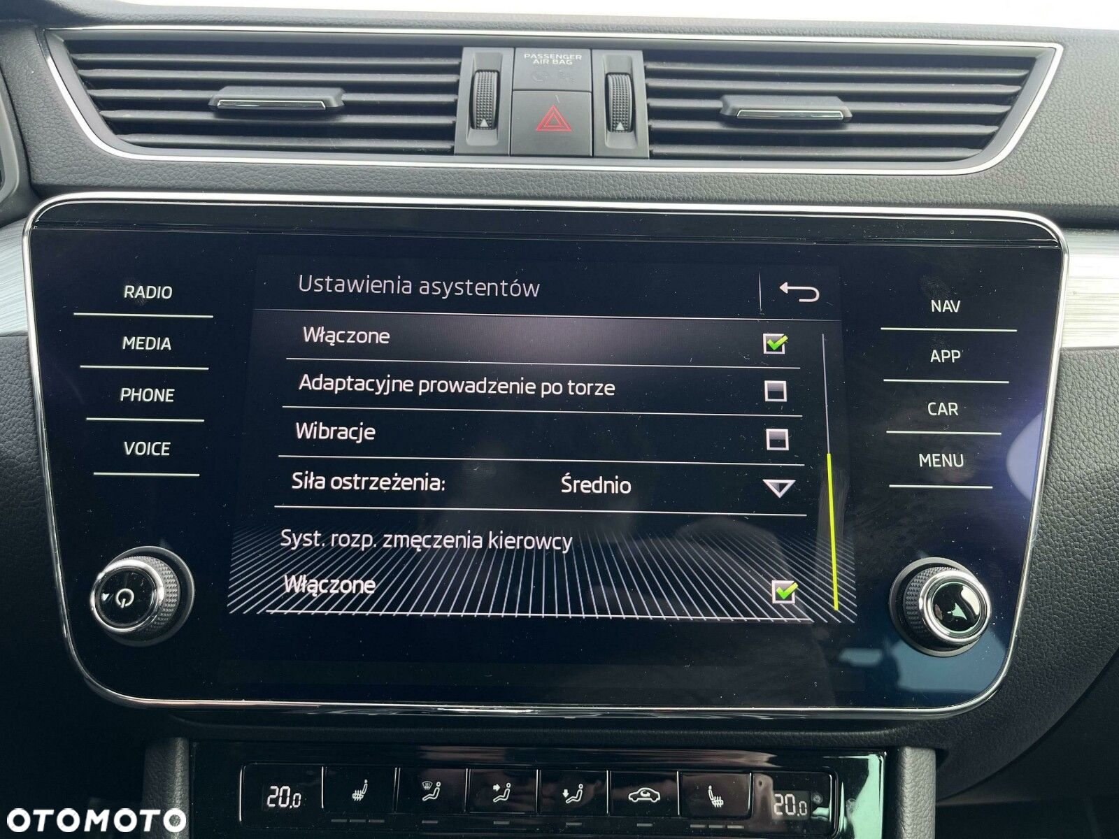 Skoda Superb 2.0 TSI Ambition DSG - 28
