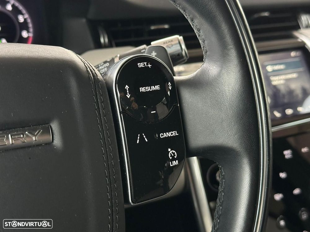 Land Rover Discovery Sport P300e R-Dynamic - 20