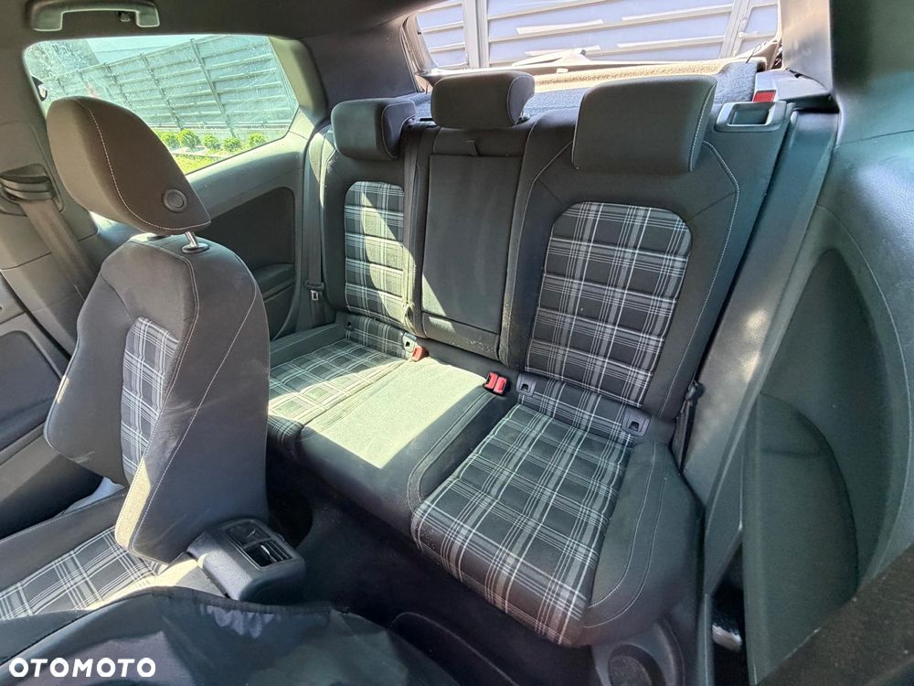 Volkswagen Golf 2.0 TDI BMT GTD DSG - 11