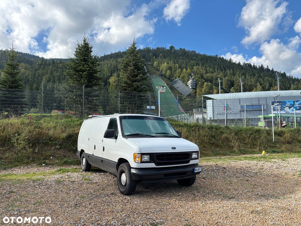 Ford Econoline - 14