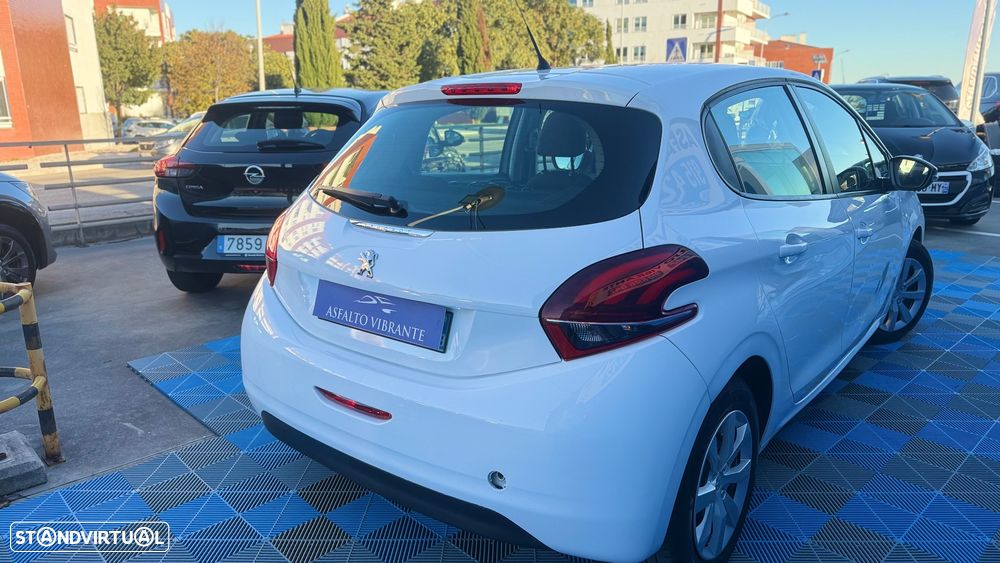 Peugeot 208 PureTech 68 Like - 6