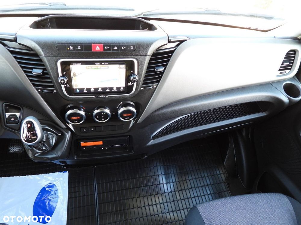 Iveco DAILY 70C18 PLANDEKA WINDA 16 PALET WEBASTO TEMPOMAT NAWIGACJA LEDY PNEUMATYKA AUTOMAT HI-MATIC BLIŹNIACZE KOŁA KLIMATYZACJA  180KM - 34