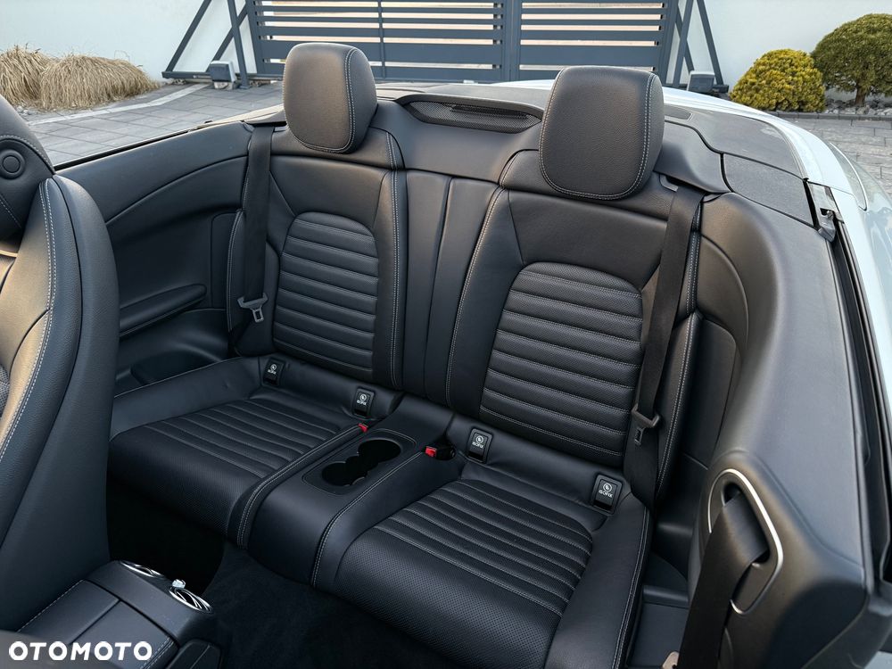 Mercedes-Benz Klasa C 200 9G-TRONIC AMG Line - 19