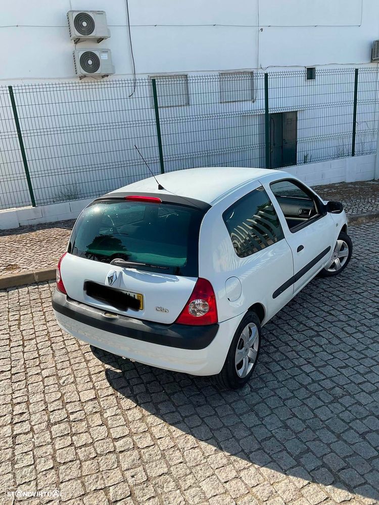 Renault Clio 1.5 dCi Confort Dynamique - 1