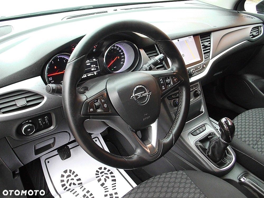 Opel Astra - 8