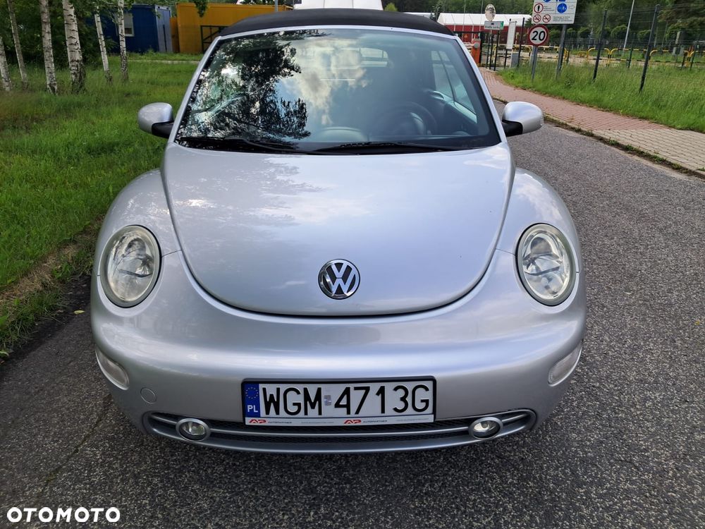 Volkswagen New Beetle - 2