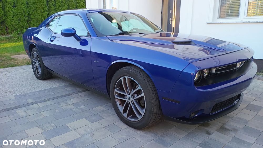 Dodge Challenger - 11