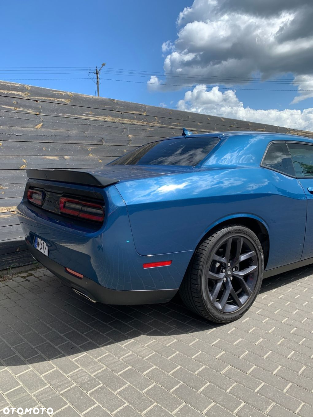Dodge Challenger - 18