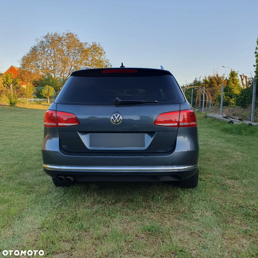 Volkswagen Passat 2.0 TDI Highline DSG - 10