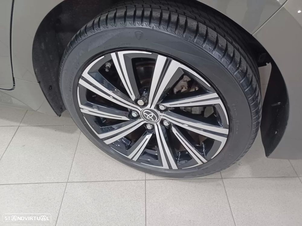 Toyota Corolla 1.8 Hybrid Comfort+P.Sport - 31