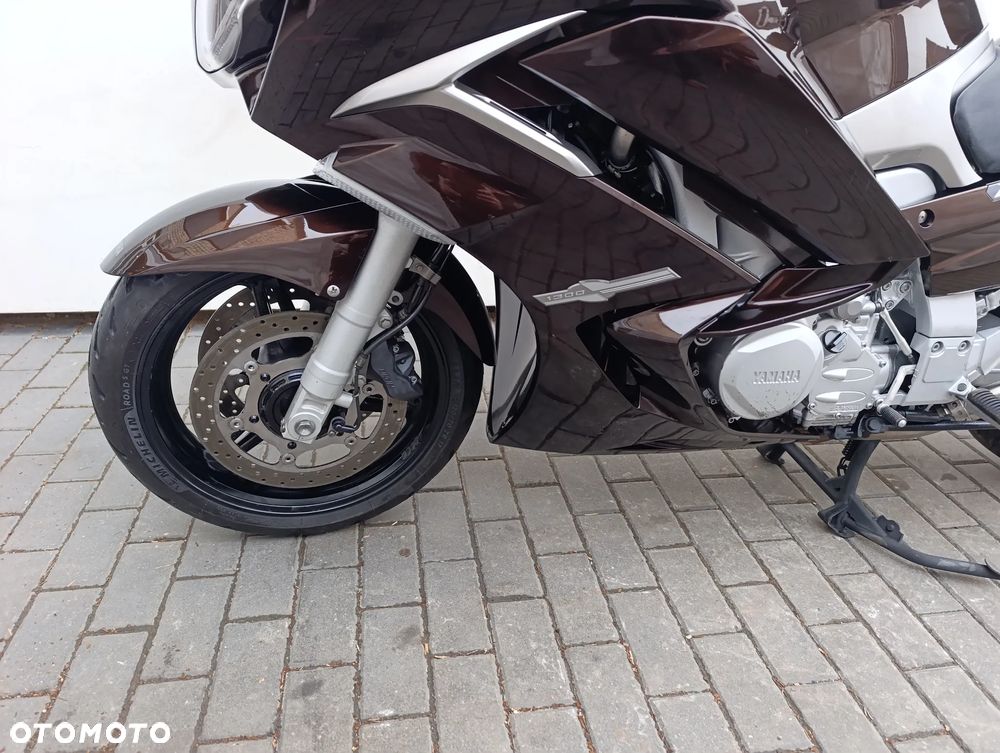 Yamaha FJR - 9