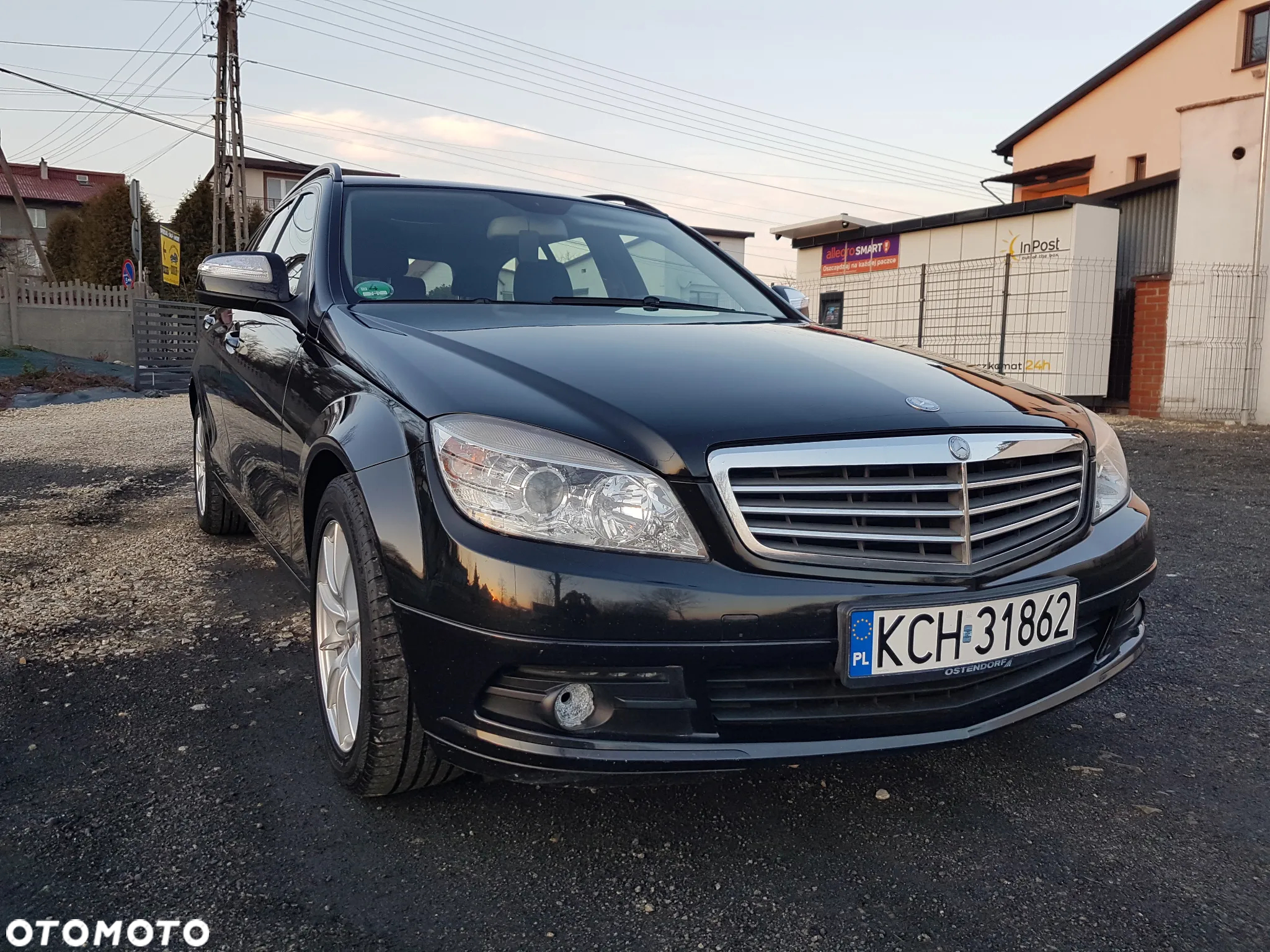 Mercedes-Benz Klasa C 200 T (BlueEFFICIENCY) Avantgarde - 2