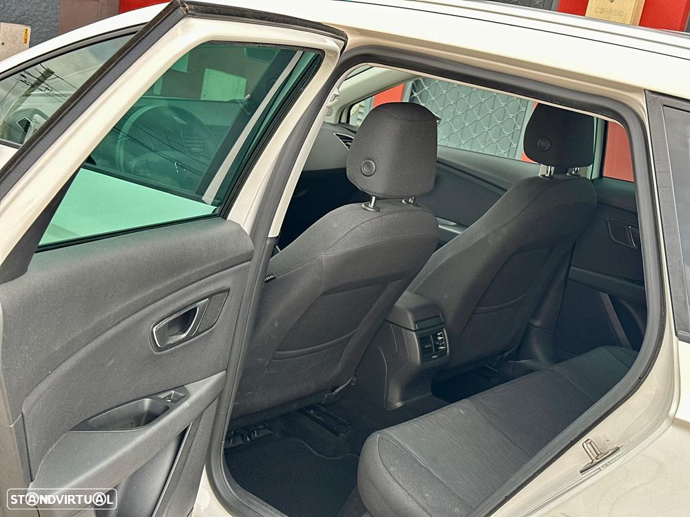 SEAT Leon ST 1.6 TDI Style Ecomotive - 8