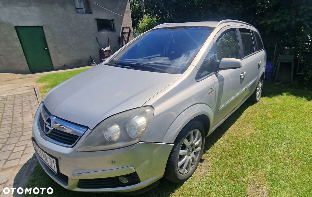 Opel Zafira - 2