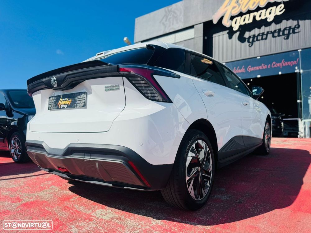 MG MG4 51 kWh Standard - 11