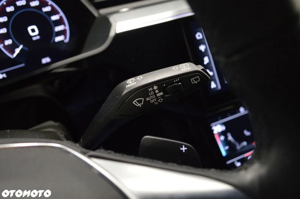 Audi e-tron 55 Quattro S line - 9