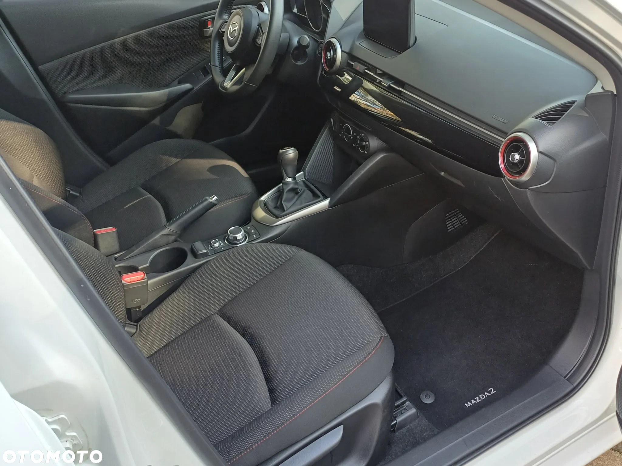 Mazda 2 SKYACTIV-G 75 Center-Line - 24