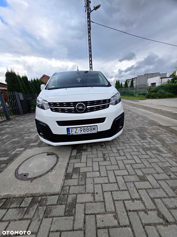 Opel Vivaro - 1